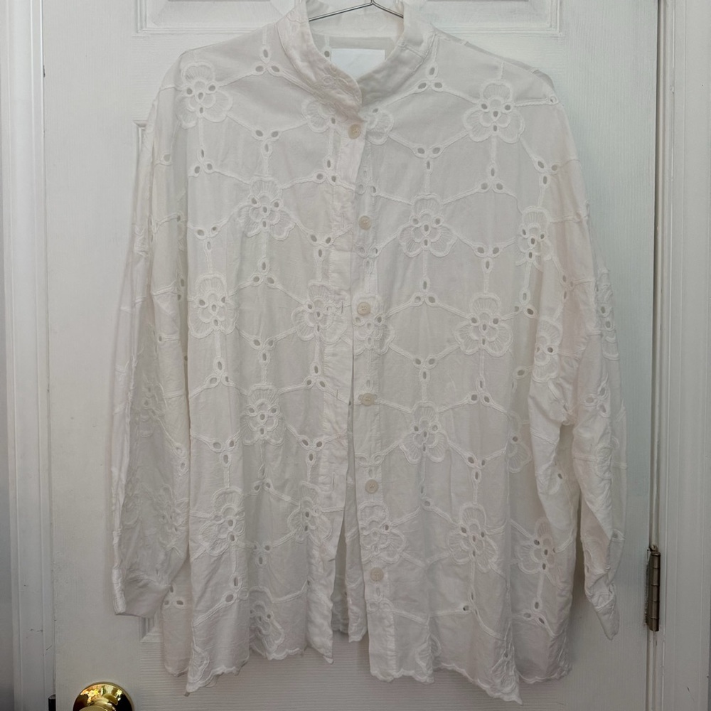 Rita Row White Floral Embroidered Button-Up Shirt